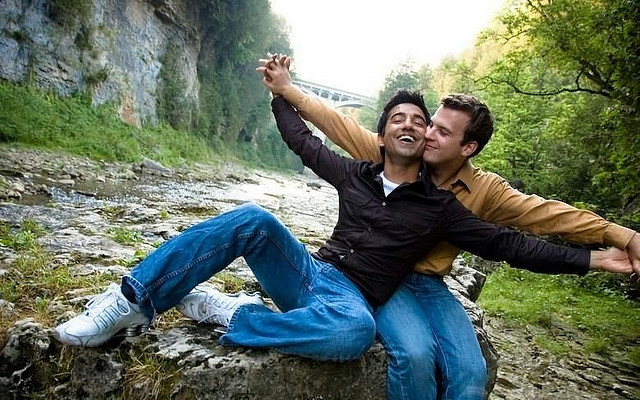 Gay Romance Pictures 8